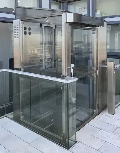 V-1504 Lux